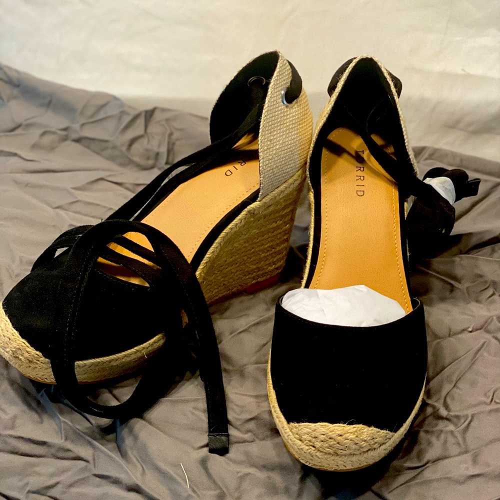 Never worn Torrid Lace up calf sandals